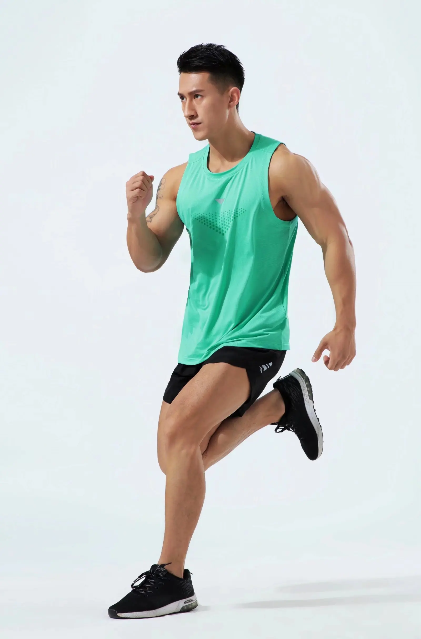 Mens Quick Dry Breathable Vest Lightweight Running Gym Sleeveless Shirt Fitness Sports Tight Compression T-shirts Tee Tops