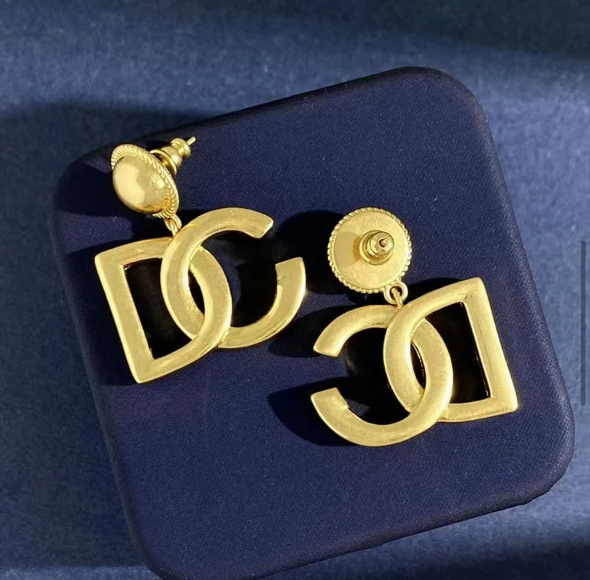 Letter Pendant Paired With Silver Needle Allergy Resistant Women's Jewelry Pearl Earrings for Women