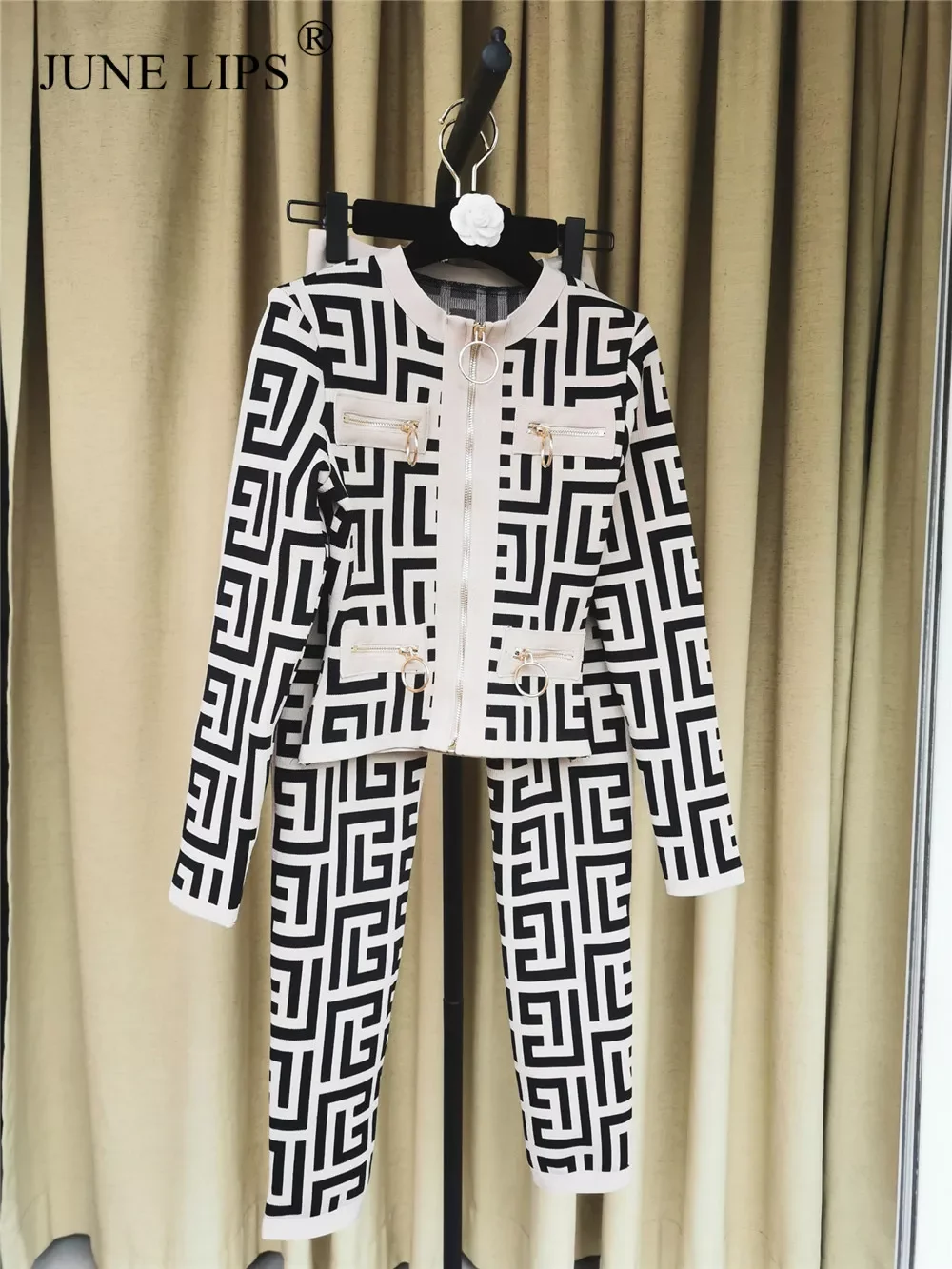 

JUNE LIPS Tide Brand High Quality 2022 Women Jacquard Bandage Top Long Blazer Elegant Pants Set Designer Suits Wholesale