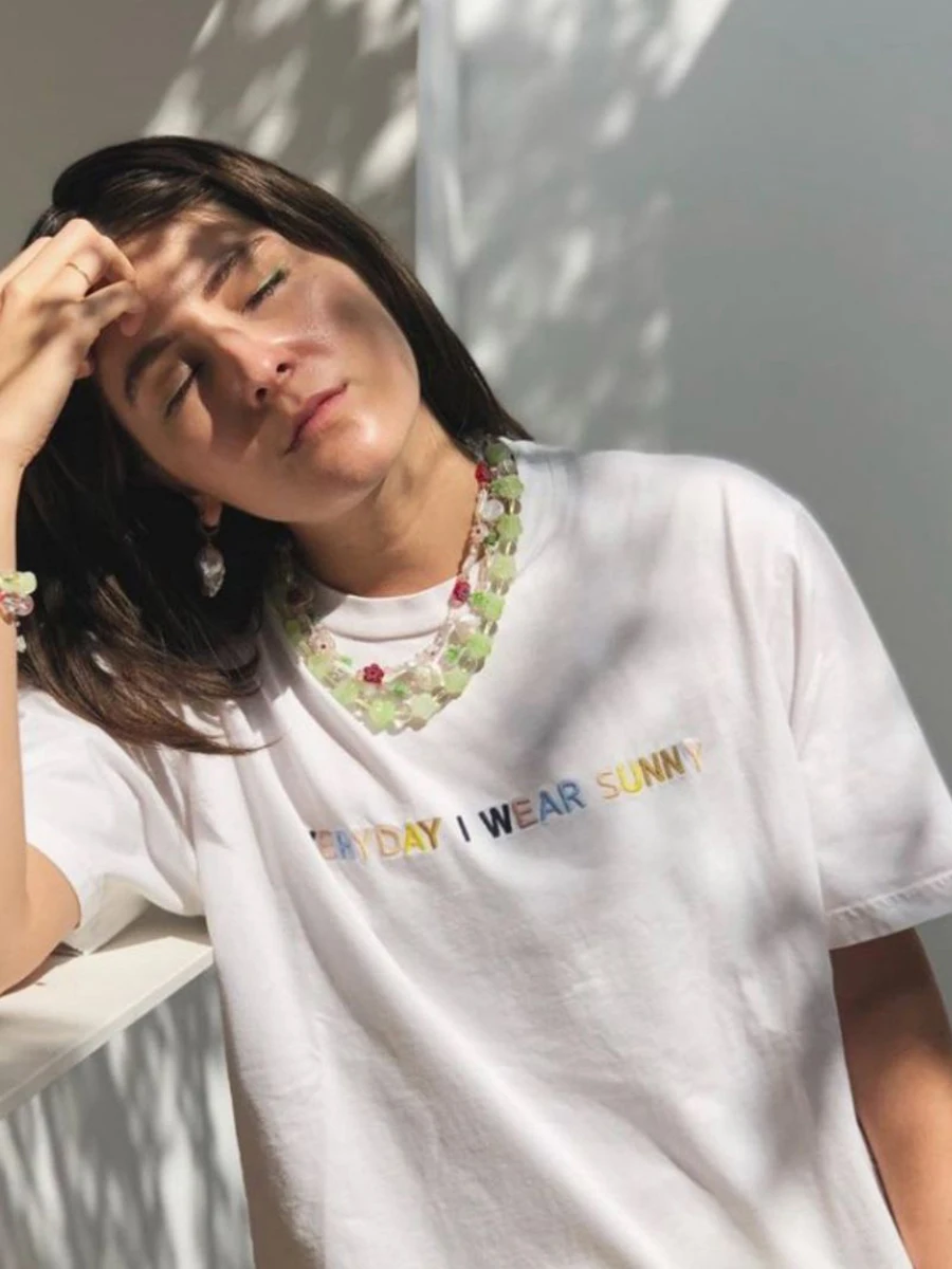 

Футболка женская с вышивкой и надписью, Модный классический топ с круглым вырезом и коротким рукавом, повседневная Простая рубашка, цвет, лето 2023