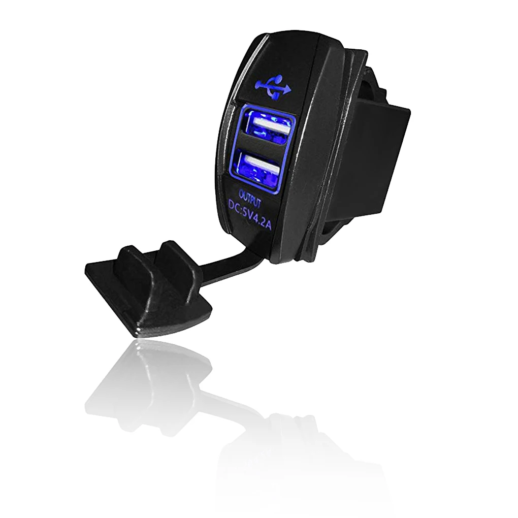 

Автомобильное зарядное устройство с двумя USB-портами 3 1A