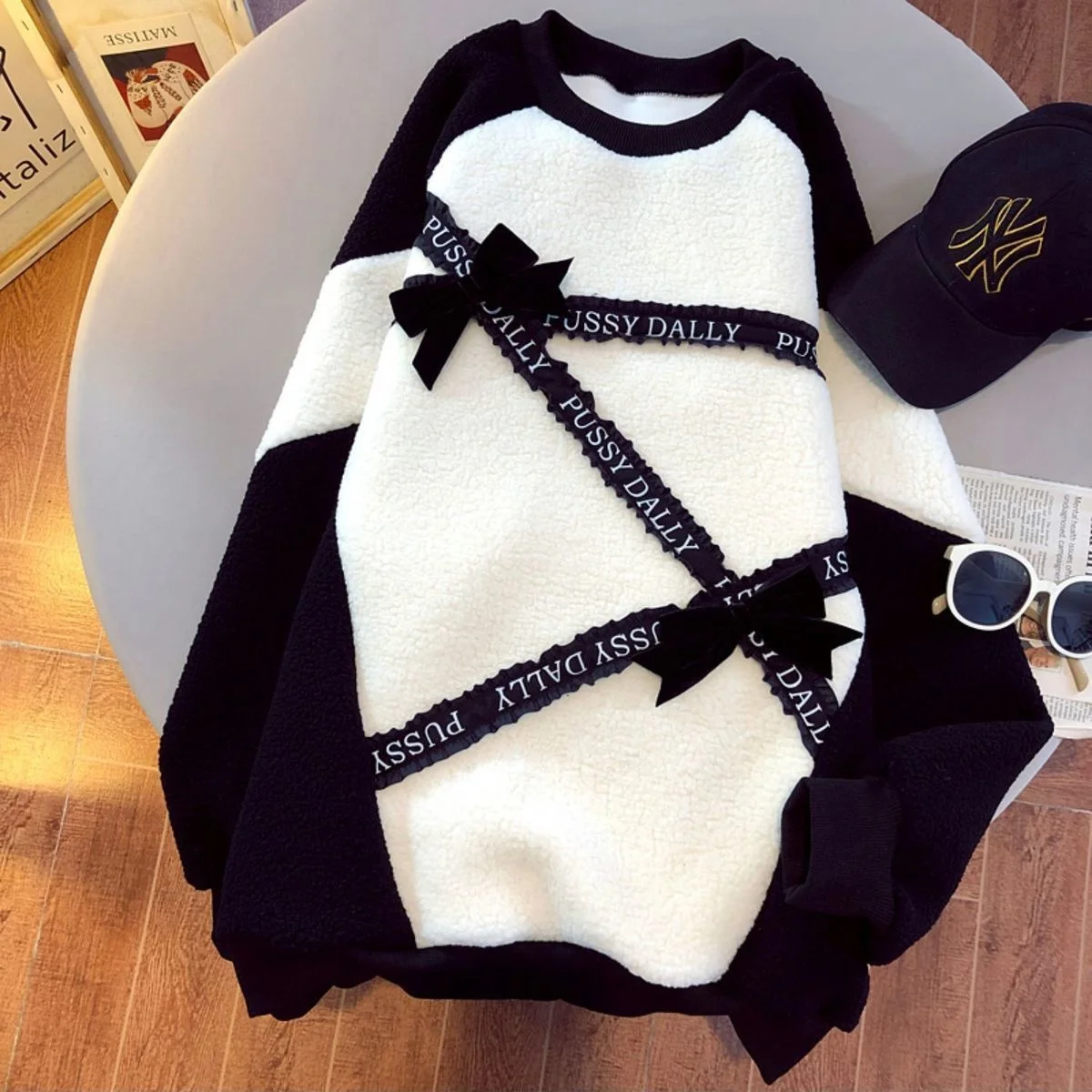 

the Shopkeeper Recommends a Medium Length Cashmere Sweater Women's Bow Knot Decoration Thickened Top
