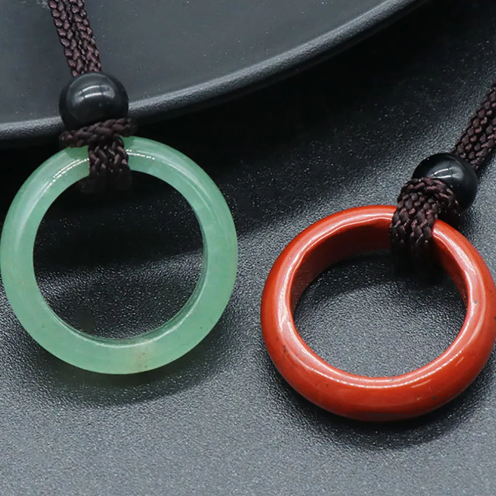 

Natural Healing Crystal Stone Ring Circle Pendant Necklace Couple Lover Agate Clavicular Chain Removable Jewelry for Women Men