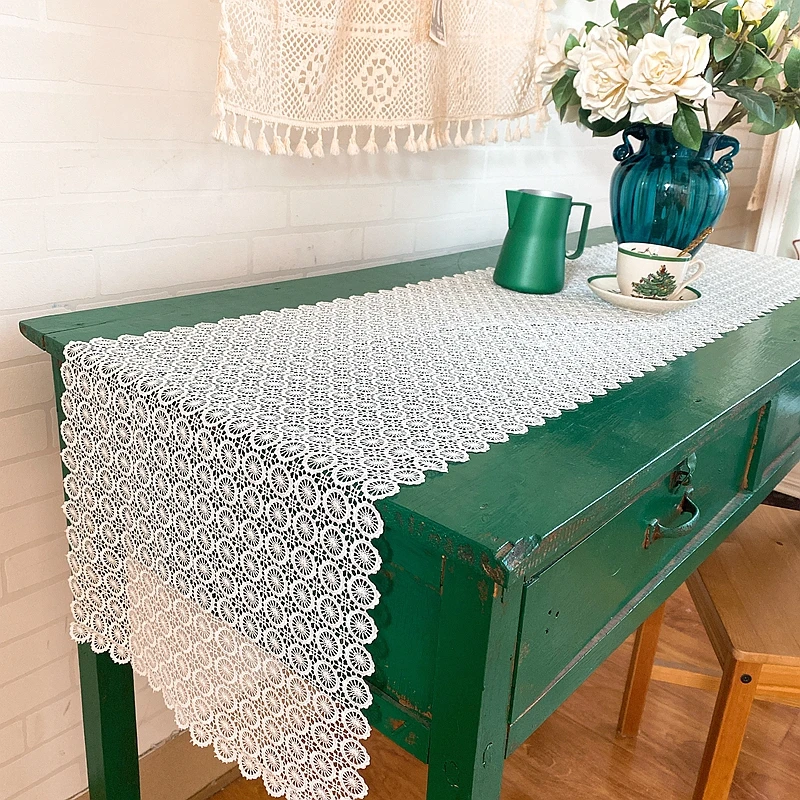 

European Luxury Table Cloth White Exquisite Lace Hollow Tea Table Runner Table Flag Bedside Tv Cabinet Cover Towel