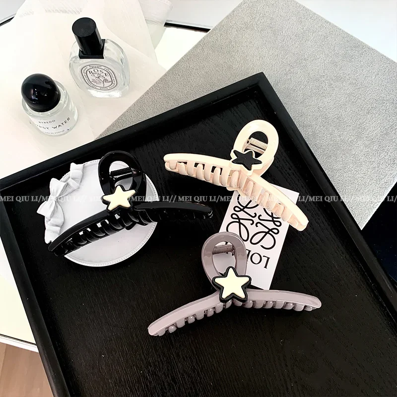 

Spring Summer Pentagram Star Hair Claw Clips 2023 Summer New Korean Acrylic Hairpin Hair Accessories for Women Charm Headdress