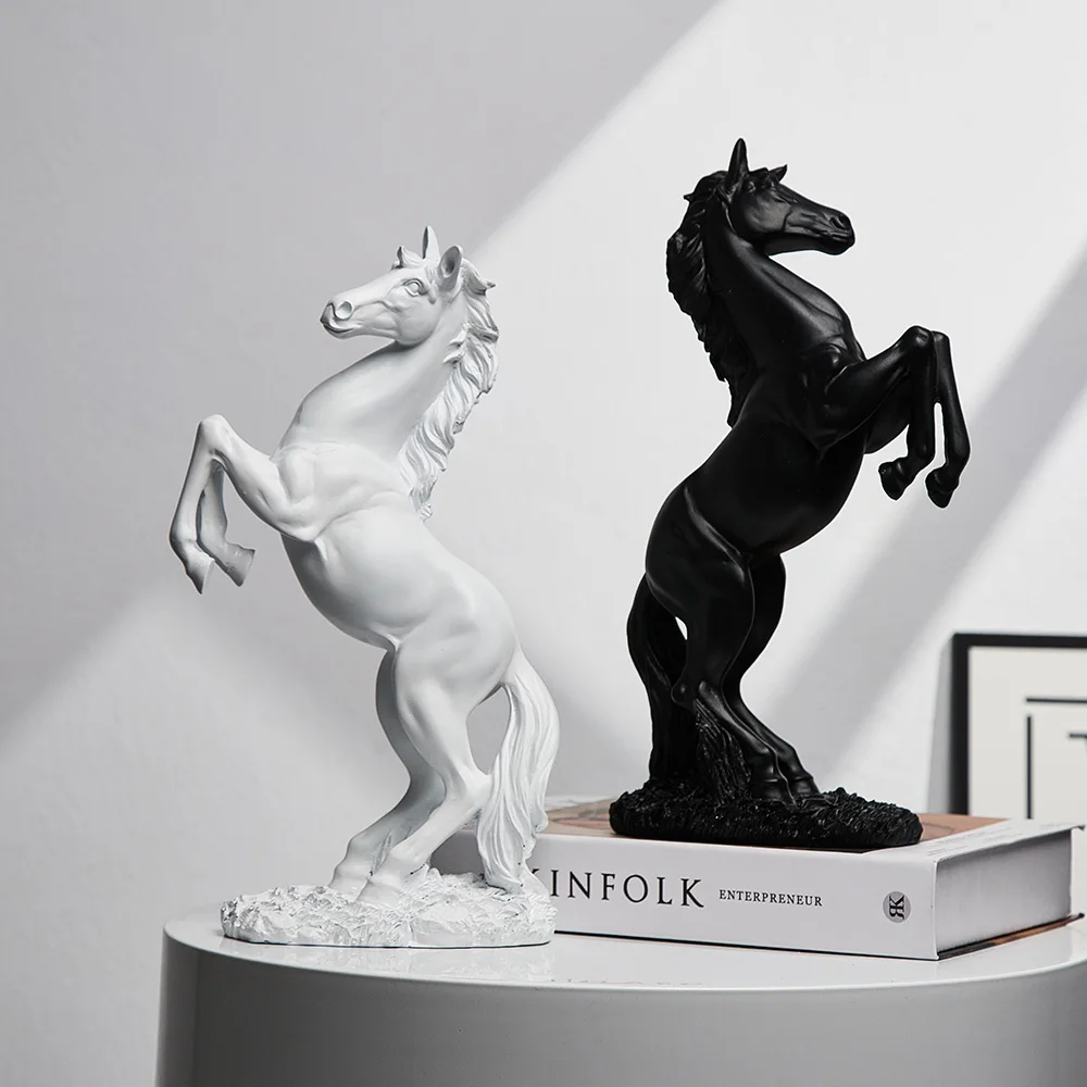 

Creative Desk Decor Horse Sculptures & Figurines for Interior Nordic Home Decor Luxury Ornaments for Rooms Feng Shui Figurine