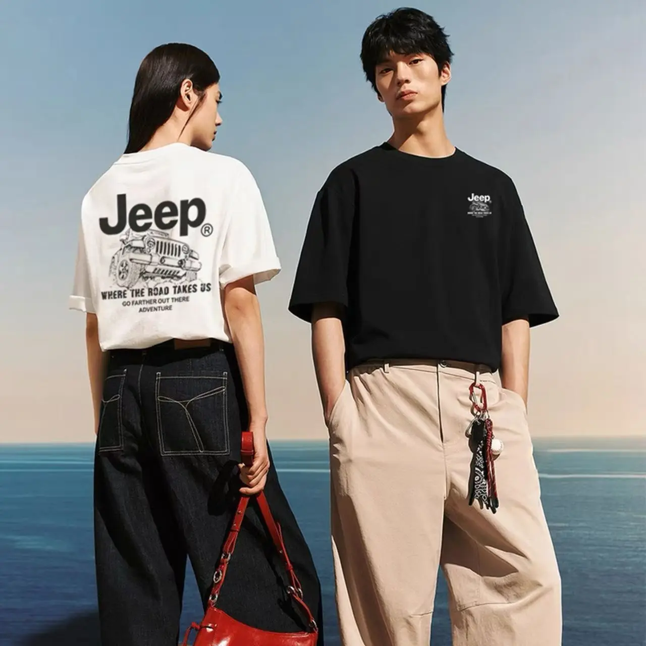 Фото Мужская футболка JEEP из 100% хлопка, 230 г, с коротким рукавом, с американским уличным принтом, с круглым вырезом, свободного кроя, повседневная, универсальная, летняя. №1