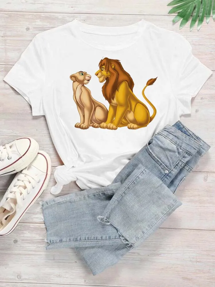 Футболка женская с мультяшным принтом Король Лев |