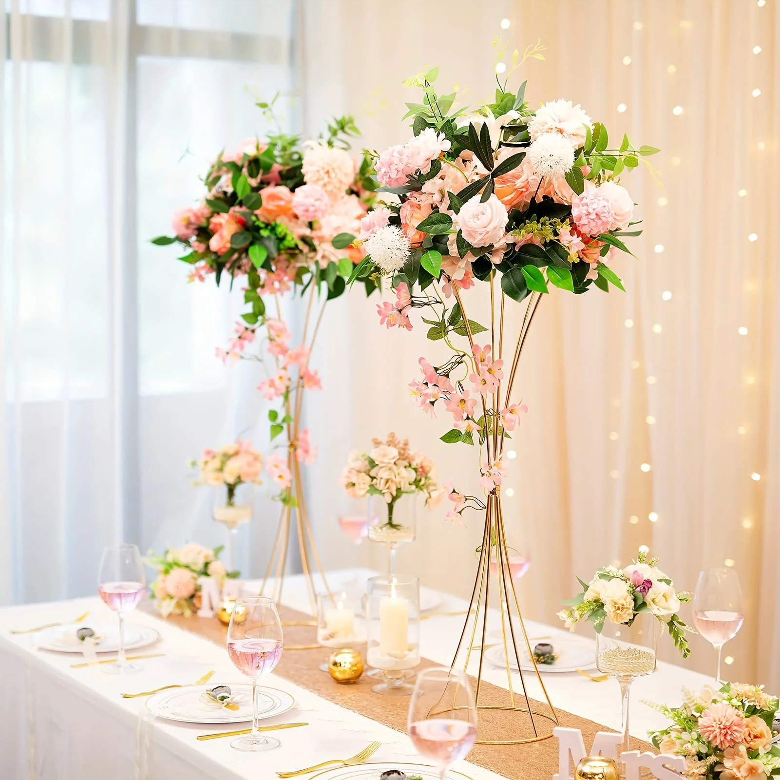 

Золотая металлическая ваза для цветов для свадеб, дома и вечеринок-25,6 дюймовая подставка для потрясающих цветочных композиций