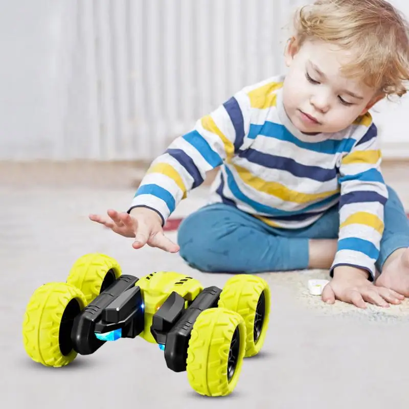 Автомобиль с дистанционным управлением двухсторонний вращающийся на 360 градусов