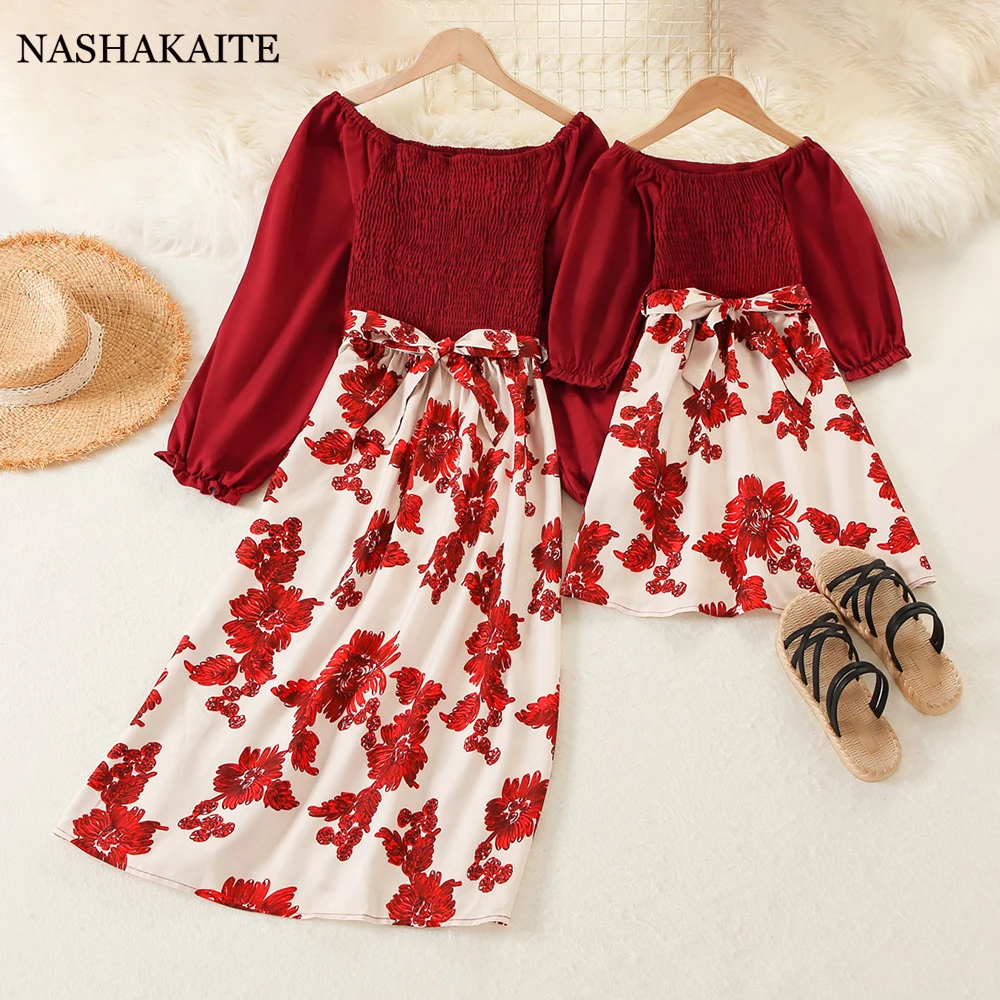 

Mother Daughter Matching Clothes One-line Neck Long-sleeve Nipped-waist floral print dress Mom and Daughter Clothes Family Look