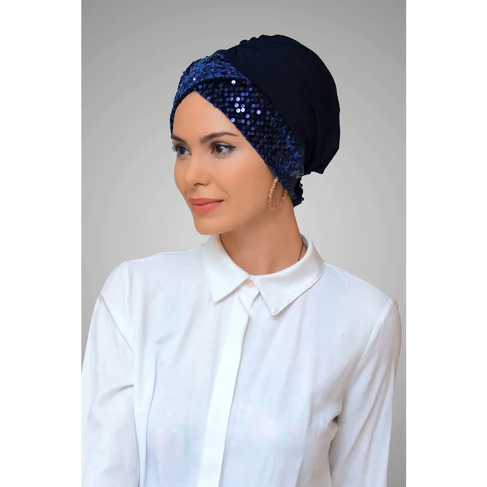 

Hurrem Women Emerald Cross Sequin Bathing Cap
