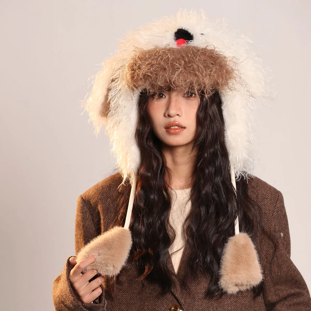 Зимняя шапка-бомбер унисекс с ушками на подкладке из искусственного меха