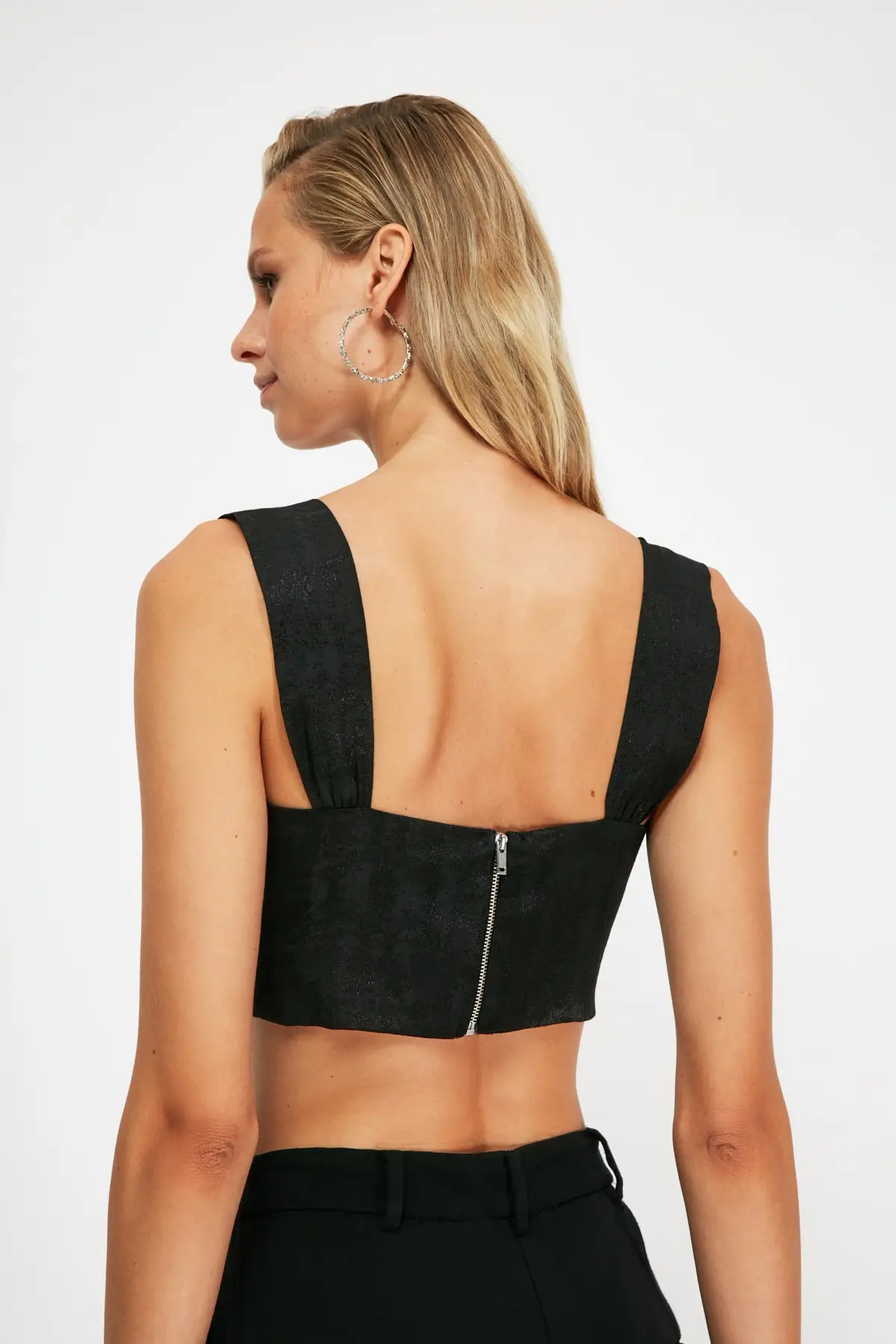 

Trendyol Collar Detailed Bustier TPRSS21BS0037