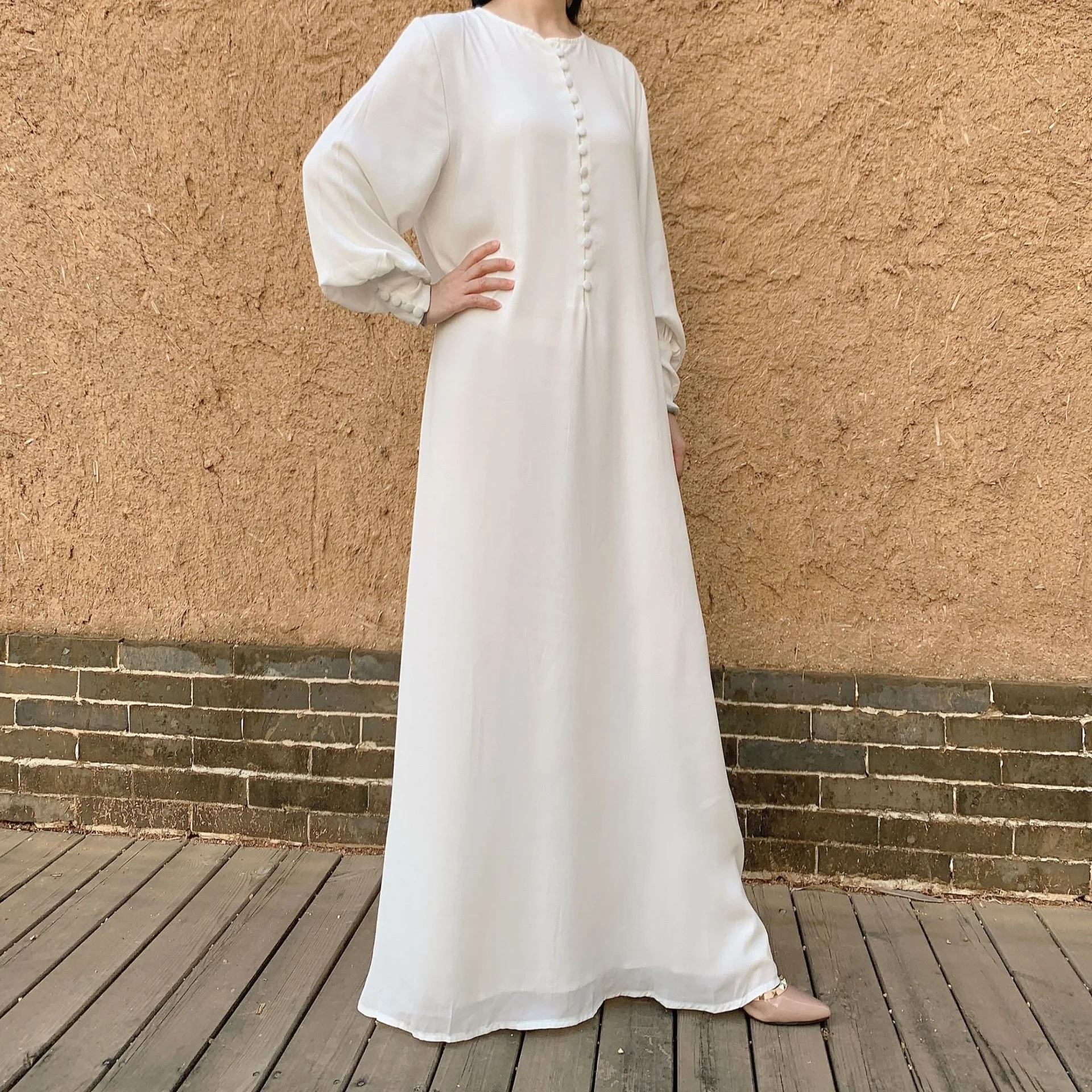 Dubai Turkey Muslim Abaya Long Dresses Balloon Sleeve Pearls Belted Abayas For Women Modest Dress Islamic Clothing Kaftan Robe