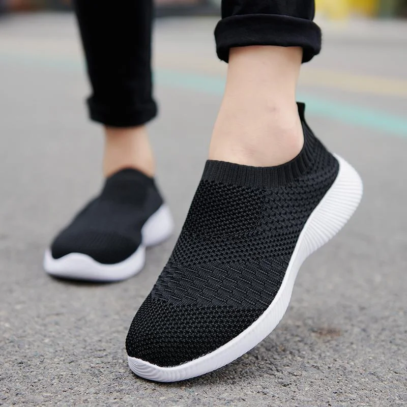 

Summer Mesh Women Sock Shoes Breathable Women Sport Shoes Non-slip Sneakers Women Lightweight Slip On Flat Loafers Plus Size 42