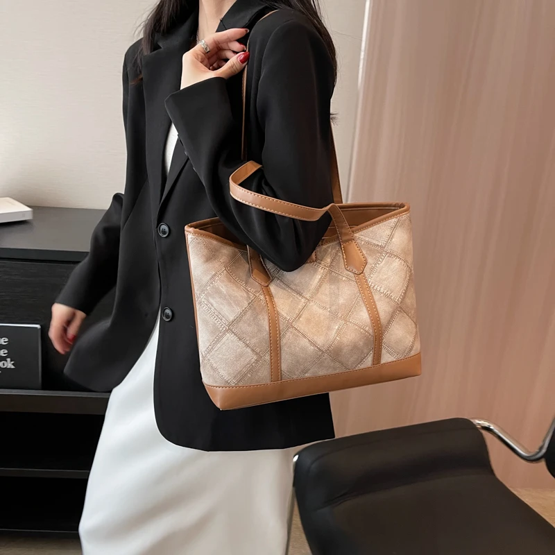 

Trend Fashion New Female PU Leather Large Capacity Storage Bag Simple Hundred Ladies Casual Student Commuting Tote Handbags