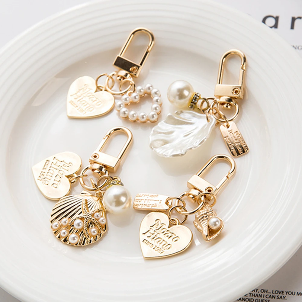 

Women Girls Heart Shell Pendant Keychain Fashion Elegant Letter Label Imitation Pearls Key Chain Handbag Hanging Pendant Keyring