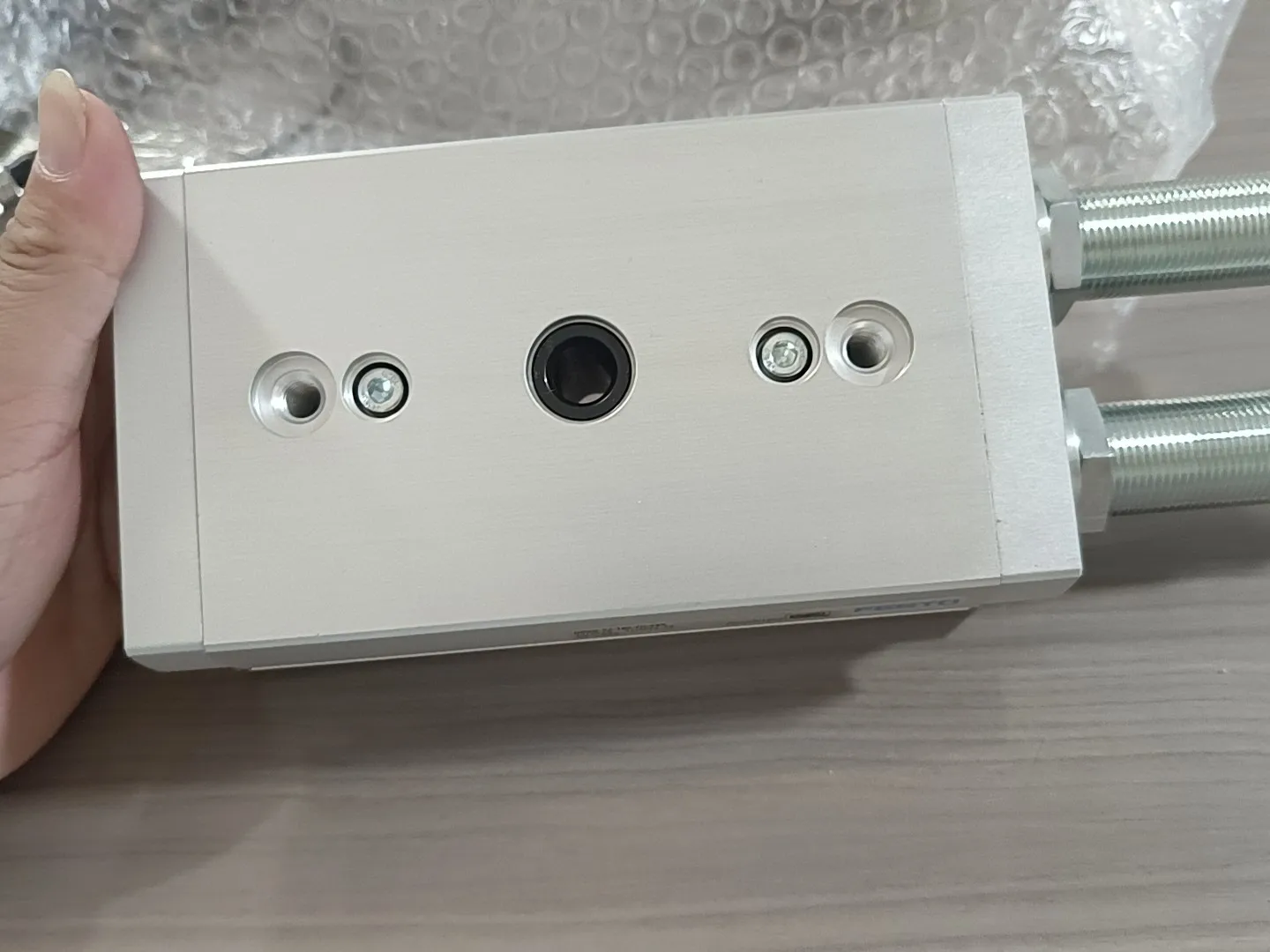 Фото Полукруглый направляющий элемент FESTO DRRD-32-180-FH-Y9A, Германия №5