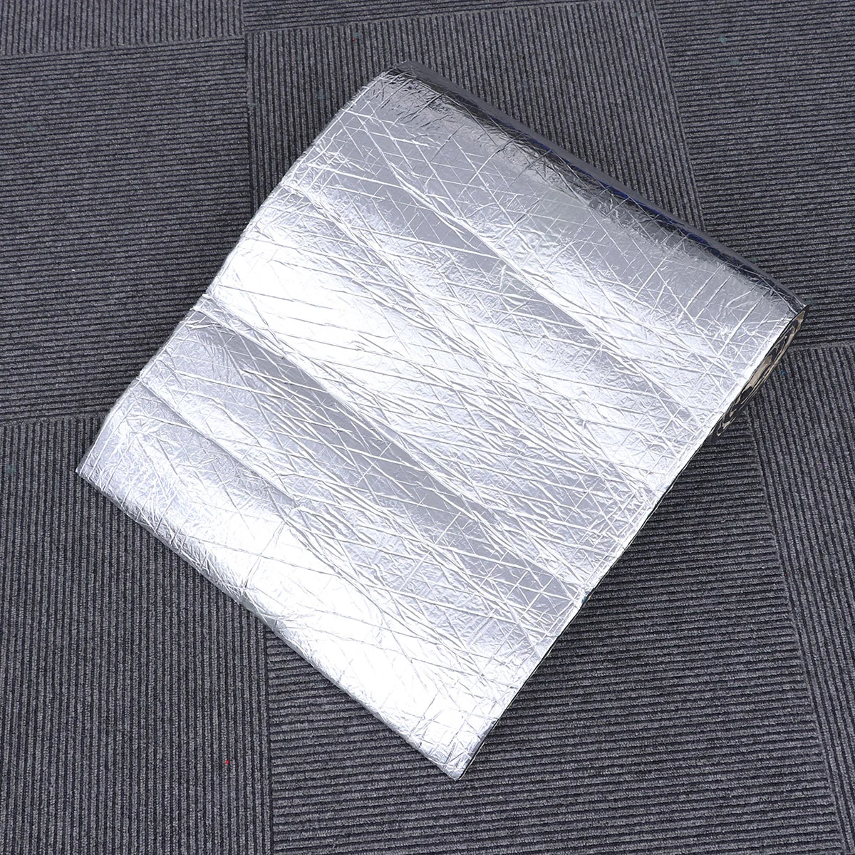 

1PCS Car Heat Sound Deadener Rubber Closed Aluminum Foil Sound-absorbing Foaming Sound Insulation