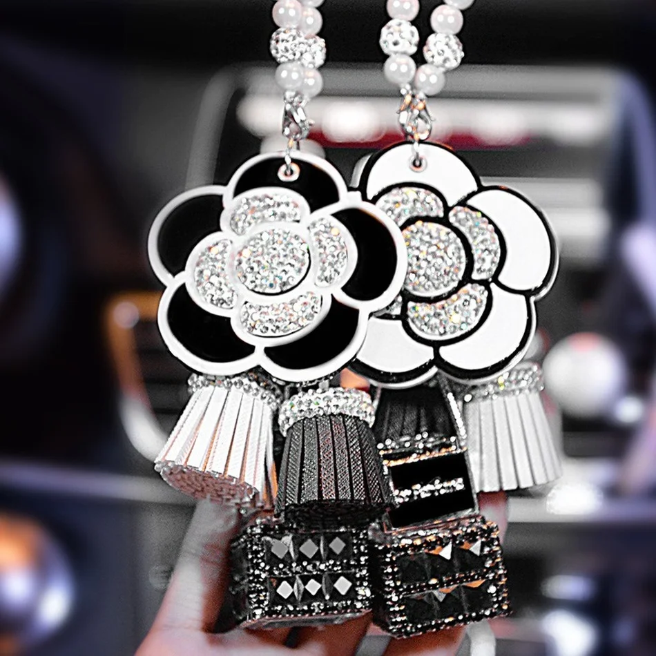 

New Bling Diamond Car Perfume Pendant Flower Car Air Freshener Diffuser Automobiles Ornaments Car Accessories Interior for Woman