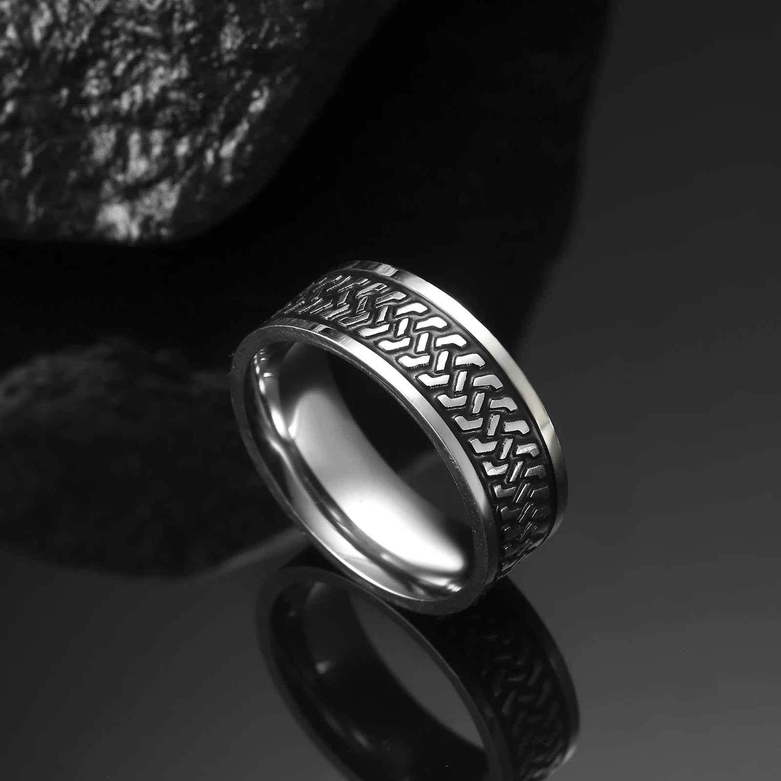 

8MM Stainless Steel Color Corrosion Smear Rings For Men Vintage Simple Loop Zipper Pattern Jewelry Gifts