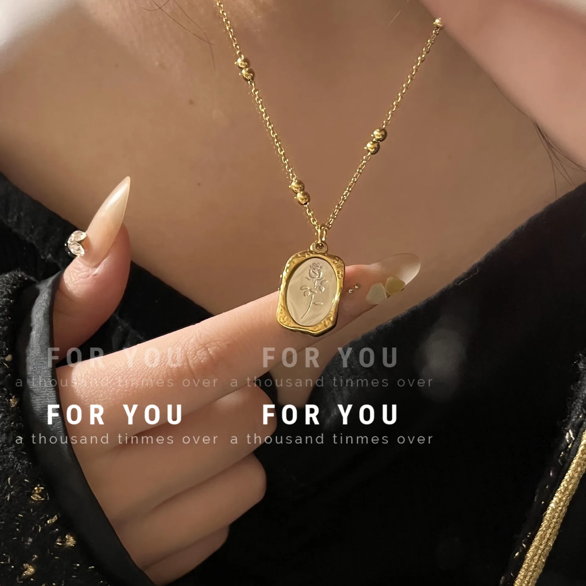 

Vintage Mirror Flower Engraved Square Pendant Necklace Stainless Steel Necklace