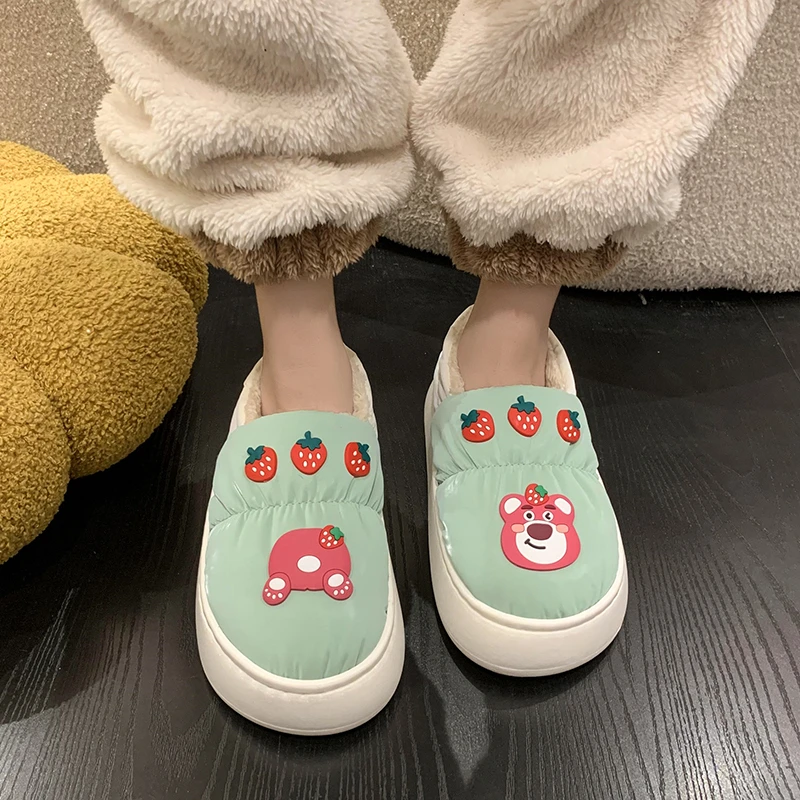 

Плюшевые тапочки с мультяшным клубничным рисунком, удобные домашние тапочки, зимние теплые тапочки из флиса, домашние тапочки на толстой мягкой подошве