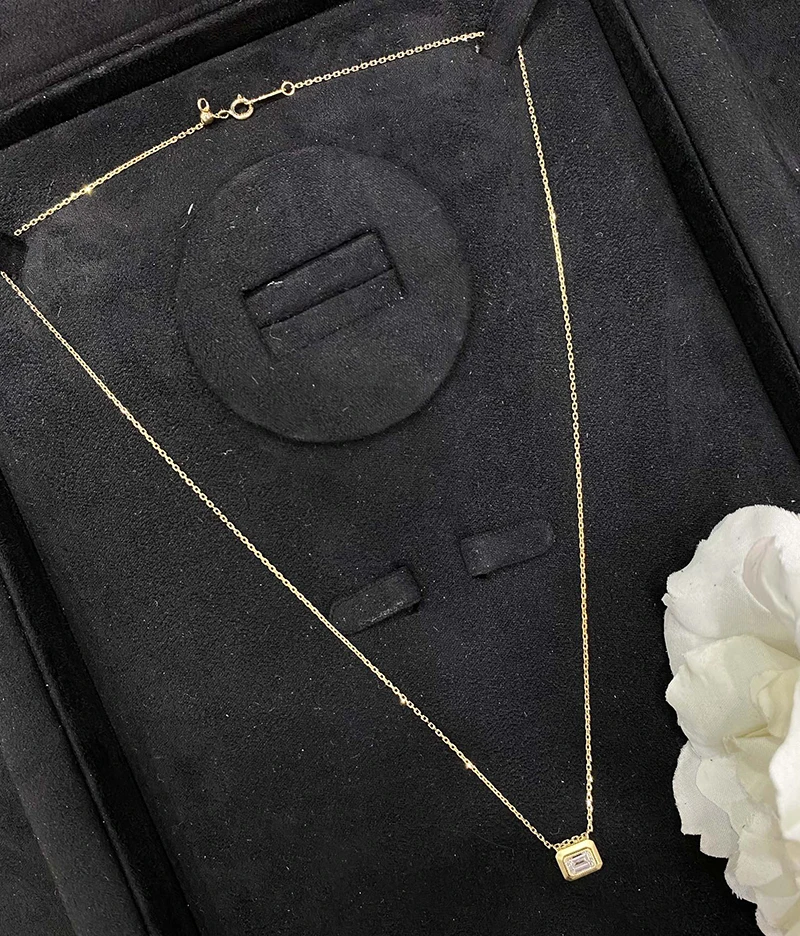 Рисунок 4 - Ожерелье LUOWEND из желтого золота 18 карат