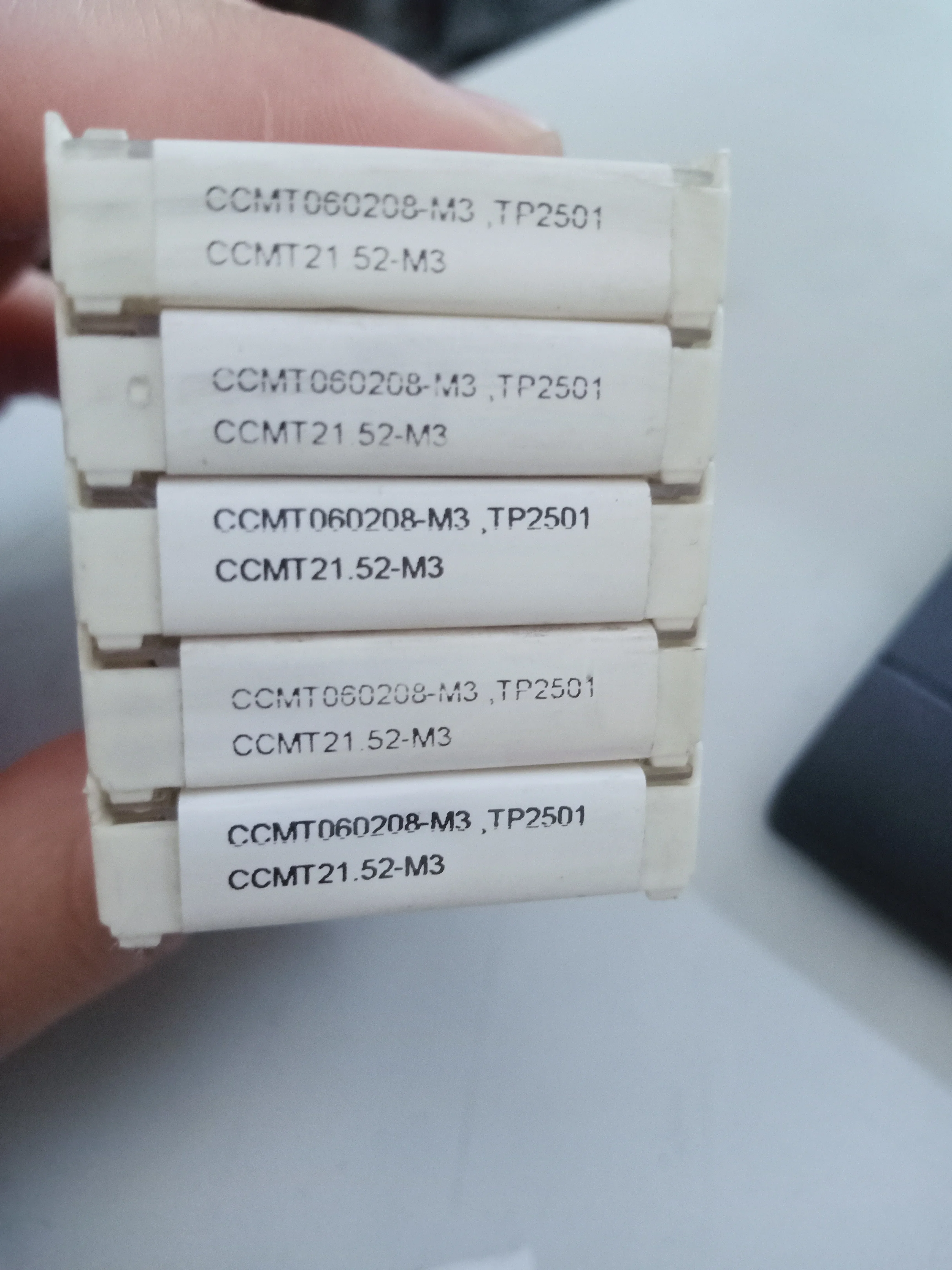 

CNC Turning Blade CCMT060208-M3 TP2501