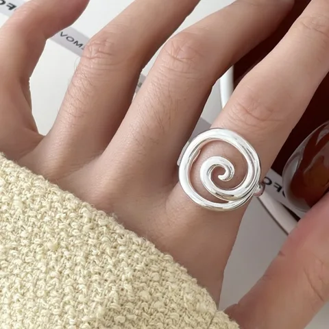 Серебряные кольца LATS