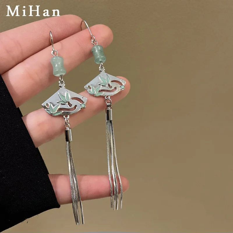 

Trendy Jewelry Chain Tassel Earrings Vintage Temperament Hot Sale Green Stone Long Earrings For Women Wedding Gift Wholesale