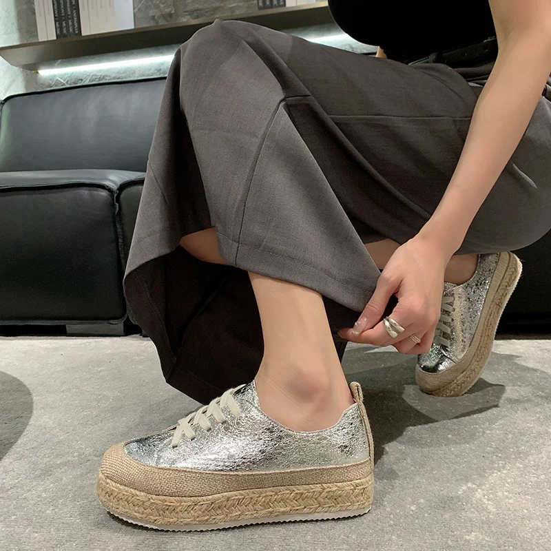 Women Sneakers Woven Gold Sequins Single Shoes Round Head Lace-Up Retro Platform Flats Shoes Light Cozy Walking Vulcanized Shoes