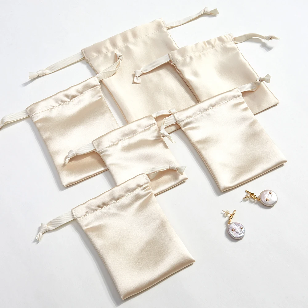 

Сатиновые подарочные пакеты для украшений 20 шт