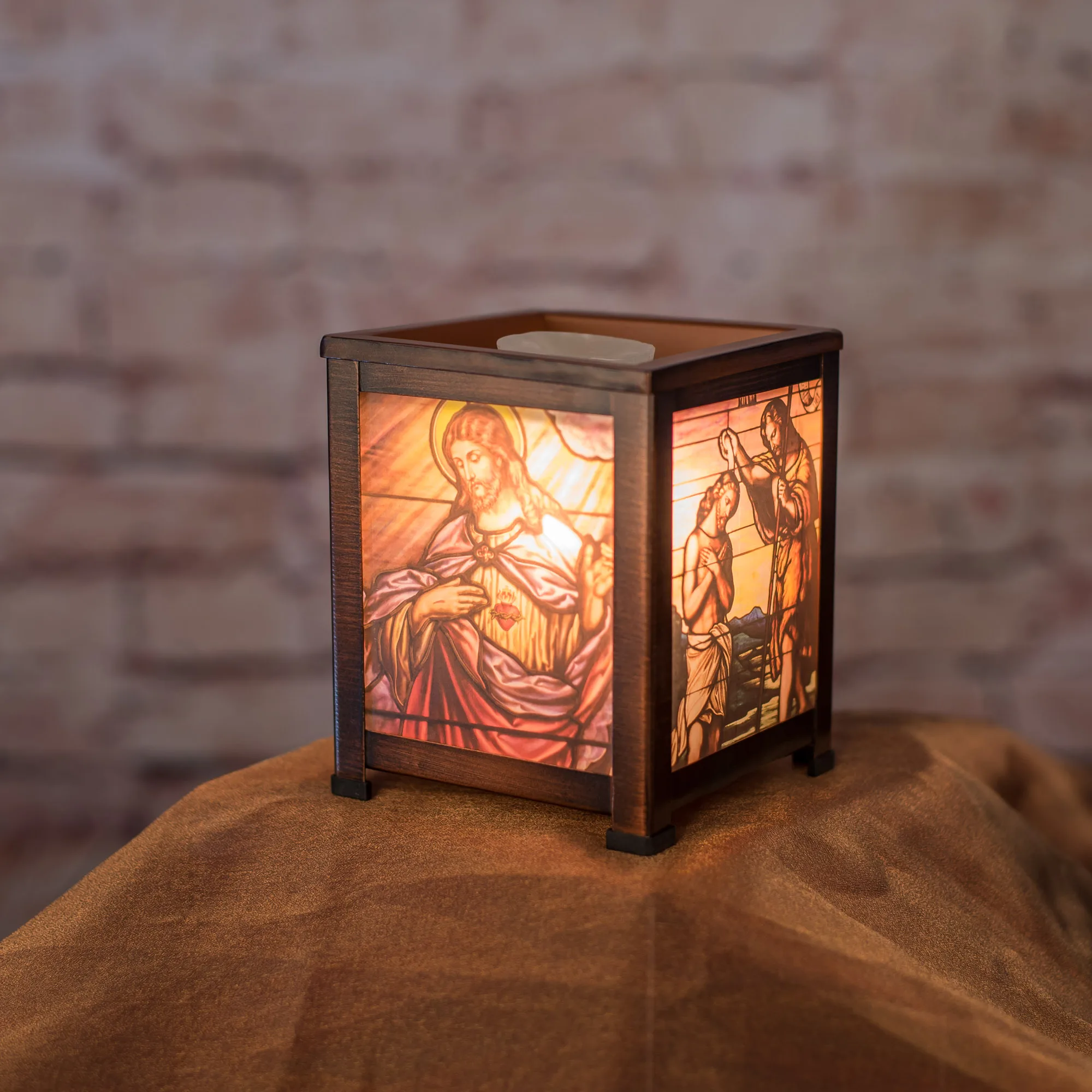 

Christ Sacred Heart Copper Tone Metal Electrical Wax Tart and Oil Glass Lantern Warmer