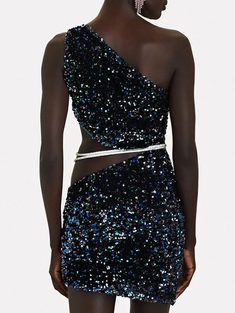 Женское платье с одним открытым плечом облегающее мини без рукавов блестками