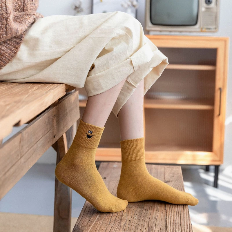 10 Pairs/Pack Women Cartoon Socks Cute Freak Hippie Expression Cotton Long Socks Happy Skateboard Socks