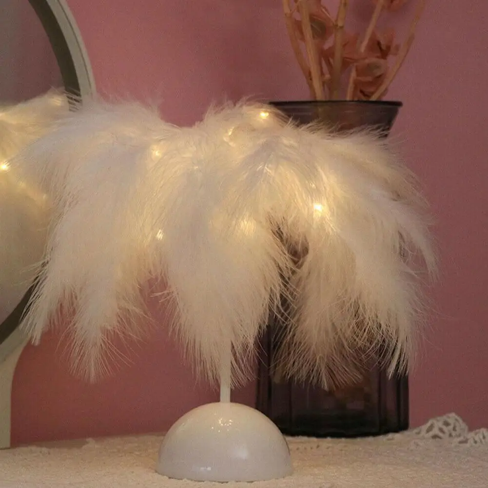 

White/Pink LED Feather Night Light Exquisite And Creative Home Atmosphere Decoration Party Light Festive Decorative X4T8