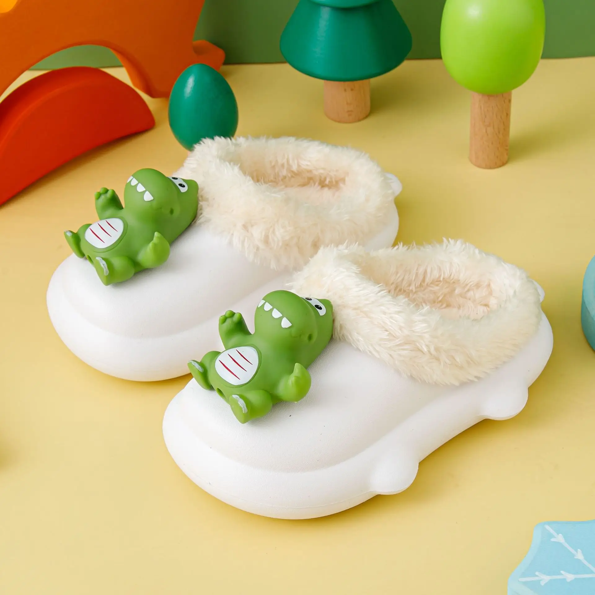 2022 Toddler Girls Mules Clogs Babi Dinosaur Slipper Kids Winter Waterproof Home Shoes Rabbit Design Fur Cloud Slipper Children