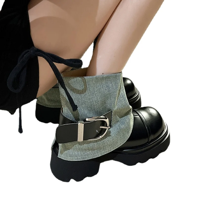 

Новые женские Ботинки Martin на толстой подошве, джинсовые ботинки из искусственной кожи в стиле пэчворк, Повседневная модная обувь