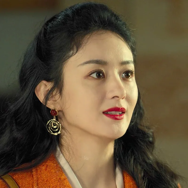 Половина лета Zhao Ling Same Sle Серьги Xu Half Summer Рубиновые серьги от комаров Ретро