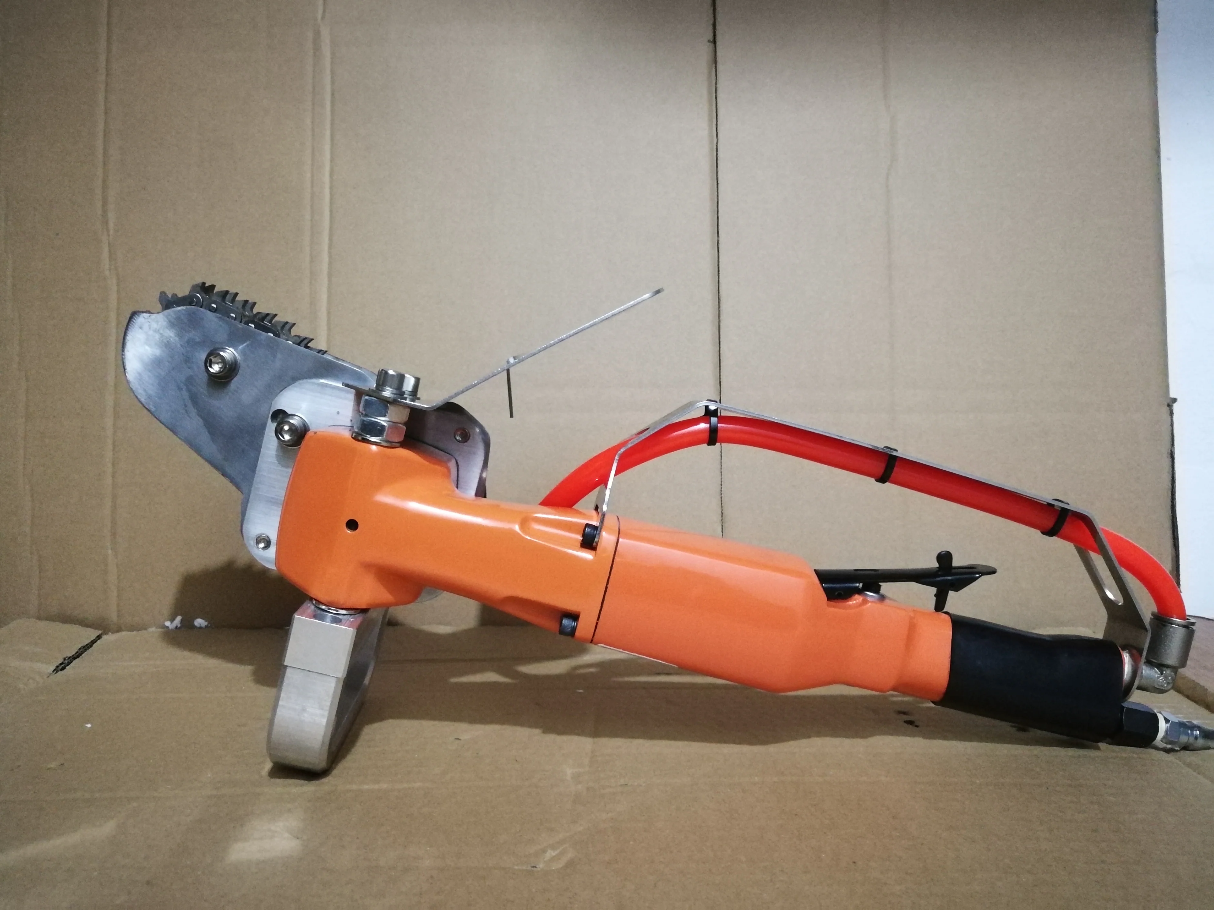 

Высокоскоростной Новый портативный пневматический инструмент для зачистки отходов, машина для зачистки картонной бумаги, триммер, инструм...