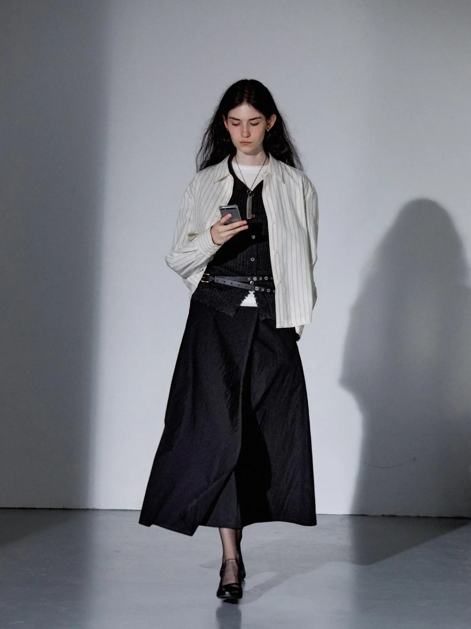 Wangwangwork Текстура Высокие хлопковые рубашки в черно-белую полоску с слегка