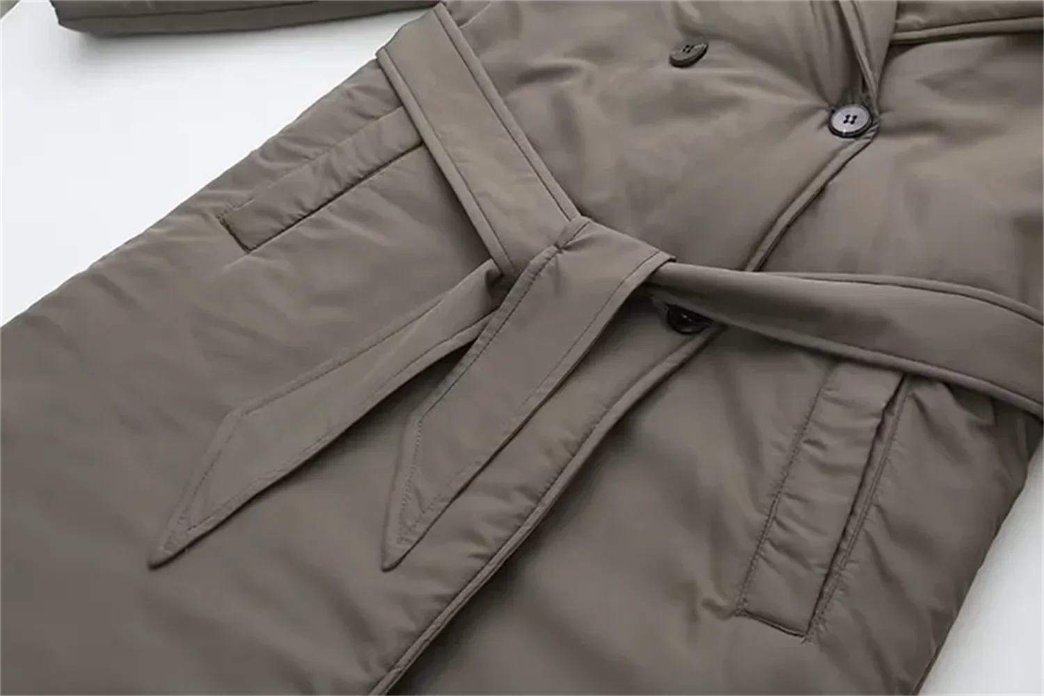 Женская двухбортная куртка с капюшоном свободная хлопковая длинным рукавом и