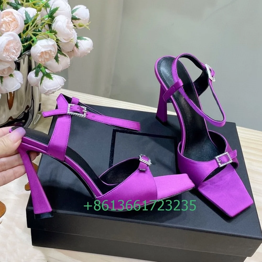 

2023 Women New Style Sandals Square Toe Stiletto Heel Shoes Square Buckle Crystal Bling Bling Sandals Summer Shiny Sexy Pumps