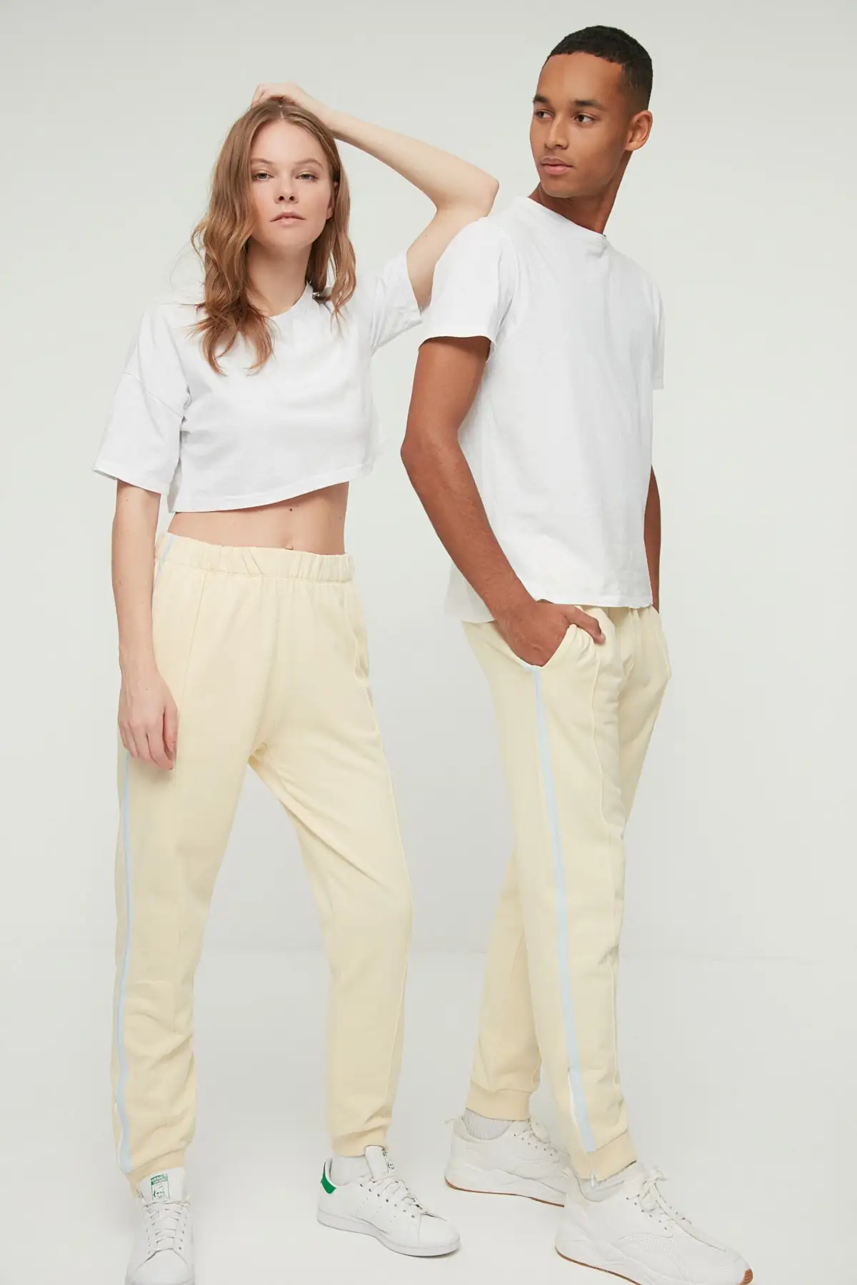 

Unisex Organic Regular Fit Sweatpants TMNAW22EA0564