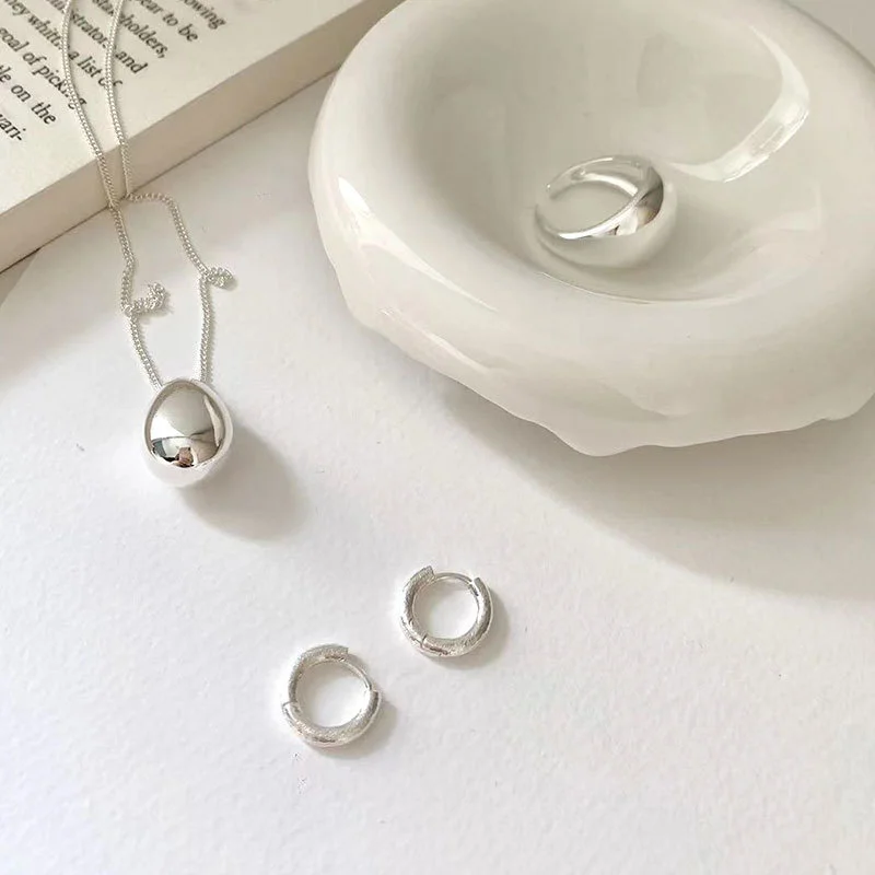 

925 sterling silver love suit Tiktok live broadcast cartoon cute ear clasp ring set sold well