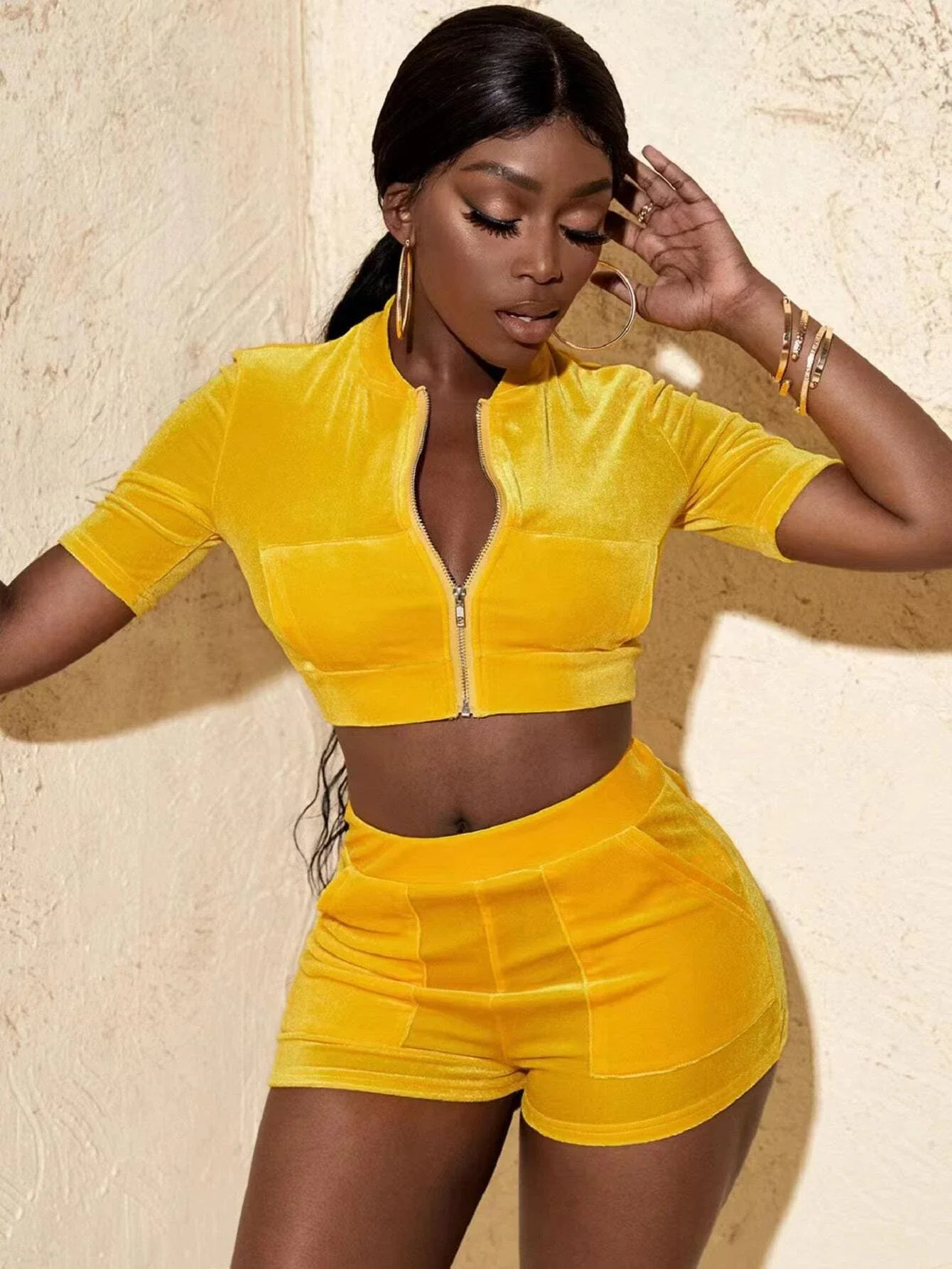 

Zipper Front Velvet Crop Top And Shorts Set