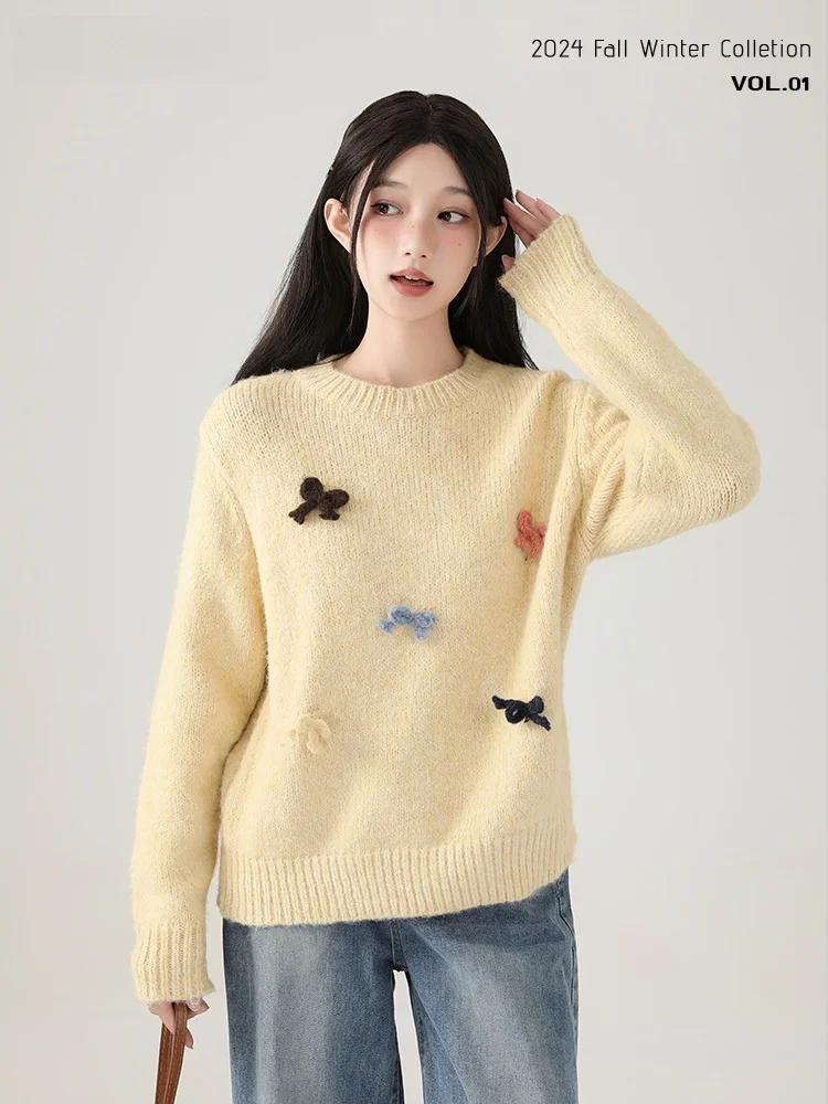 Anouou трехмерный свитер с круглым вырезом и вышивкой банта свободный