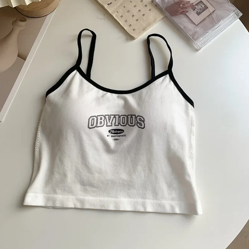 Лето 2024 топы с буквенным принтом женские на бретельках мягким бюстгальтером